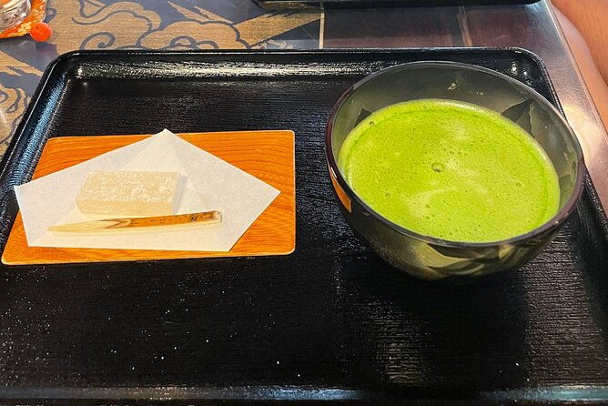 tokyo-sweets-tour-hidden-gems-matcha-at-an-old-tea-house-2