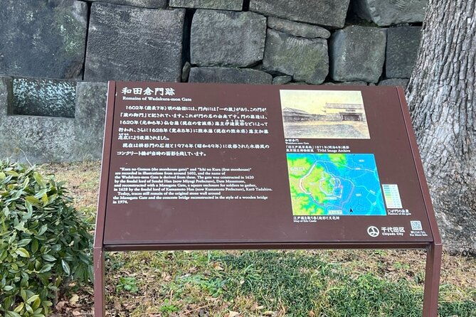 tokyo-walking-tour-around-the-imperial-palace-and-tokyo-station