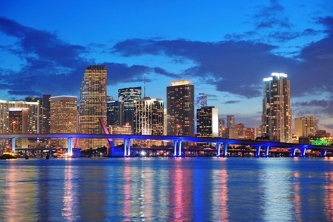 top-miami-skyline-boat-cruise-water-tours