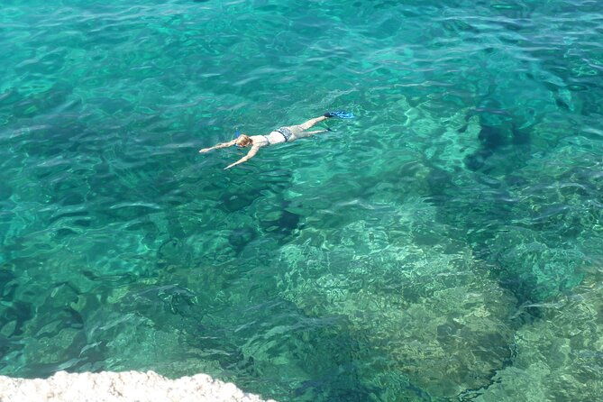 tour-in-rubber-dinghy-and-snorkeling-in-the-protected-marine-area-of-tavolara