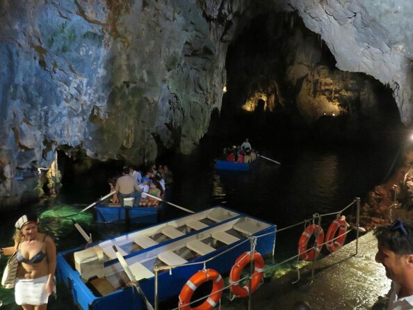 tour-the-sea-grottoes-of-the-amalfi-coast