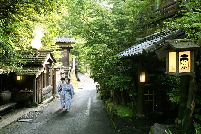 transfer-to-kurokawa-onsen-kumamoto-from-fukuoka-with-minibus