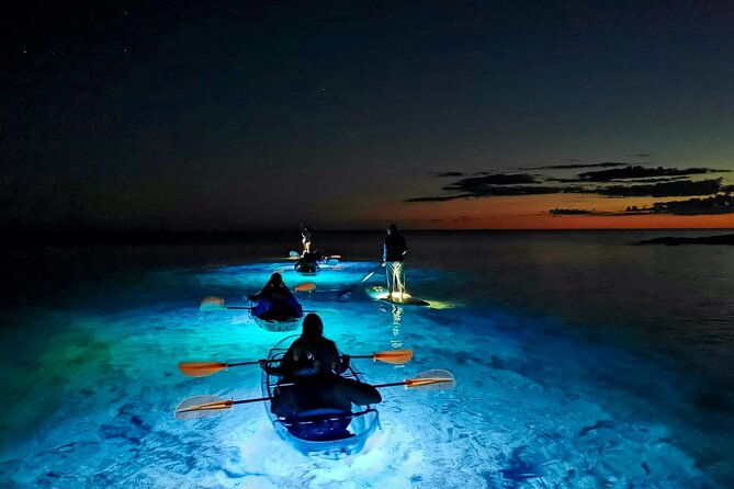 transparent-kayak-night-glow-experience-from-pula