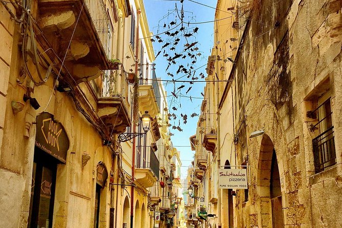 tuk-tuk-tour-in-siracusa