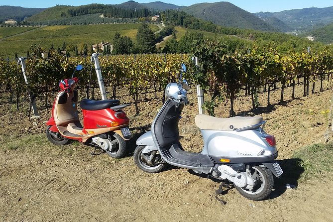 tuscany-vespa-tour-lunch-wine-tasting-countryside-roads