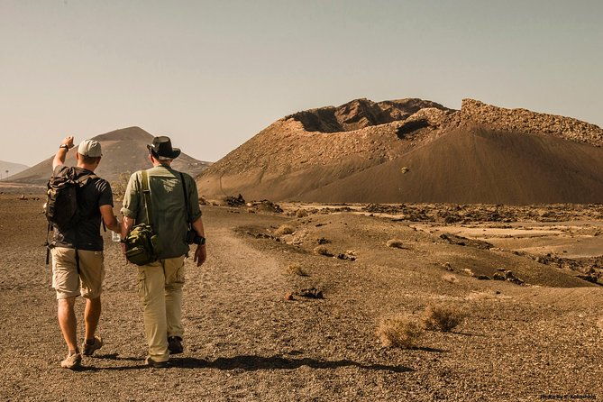 volcano-hike-timanfaya-eruptions