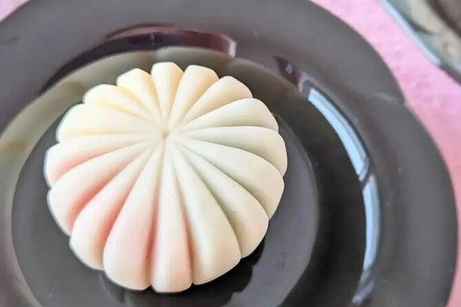 wagashi-traditional-japanese-sweets-class