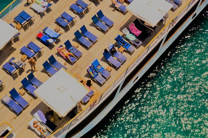 wave-dancer-half-day-bbq-cruise-all-inclusive