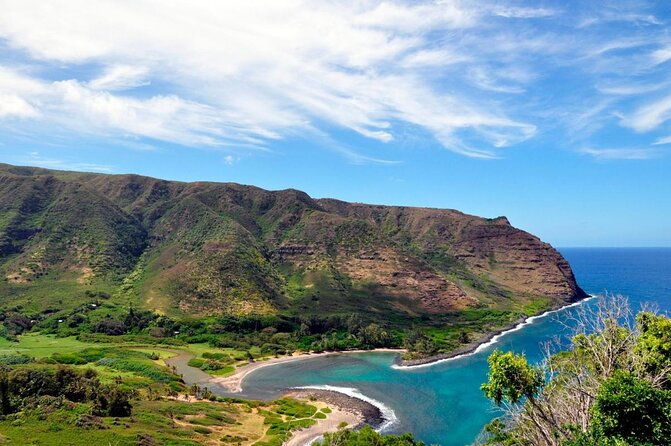 west-maui-and-molokai-special-45-minute-helicopter-tour