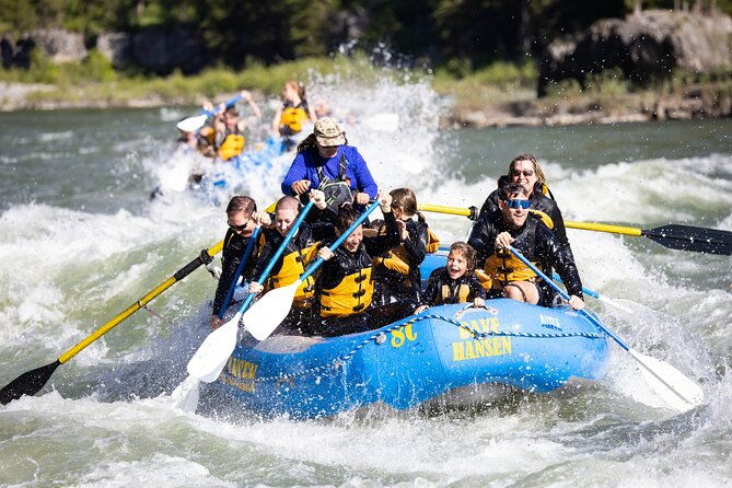 whitewater-rafting-in-jackson-hole-small-boat-excitement