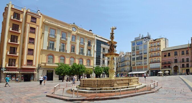 wine-and-tapas-walking-tour-in-malaga