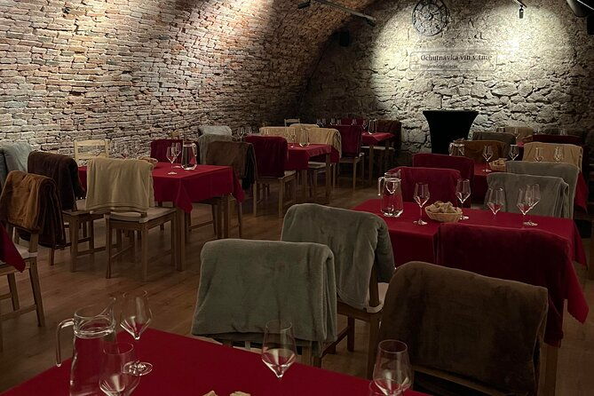 wine-tasting-in-the-dark