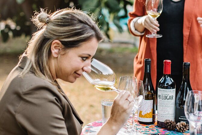 winederlust-wine-tasting