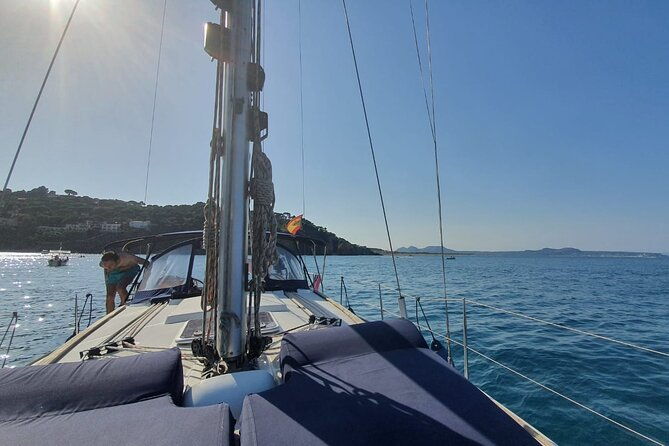 1-hour-private-boat-trip-with-campagne