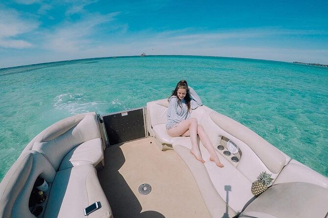 12-passenger-crab-island-pontoon-boat-rental-2