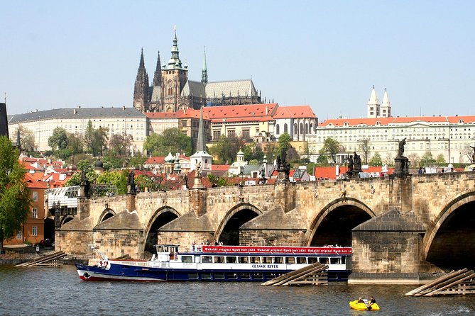 1-hour-prague-panoramic-vltava-river-sightseeing-cruise