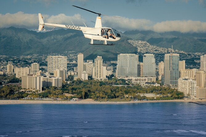 18-minutes-private-helicopter-tour-in-honolulu-2
