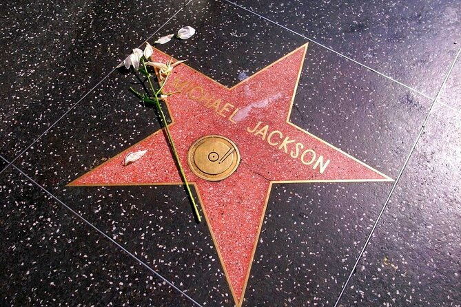 2-5-hour-hollywood-chills-tour-celebrity-scandals-and-cemeteries