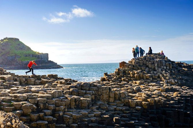 2-day-northern-ireland-rail-tour-belfast-antrim-coast-and-giants-causeway