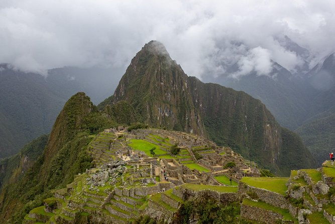 2-day-sacred-valley-machu-picchu-4star-hotel-vistadome-train