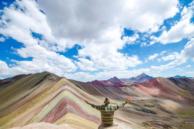 2-day-trek-to-rainbow-mountain-from-cusco-with-exclusive-mountain-camps