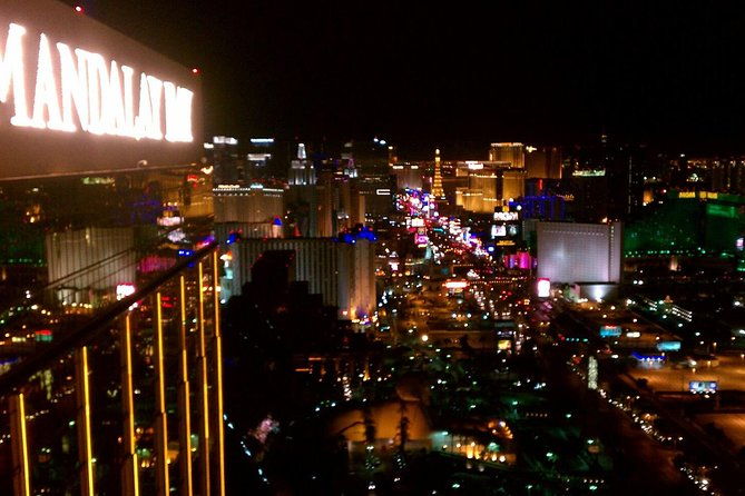 2-Hour Vegas Strip Walking Tour With Photos,Champagne & Vintage Vegas Goody Bags