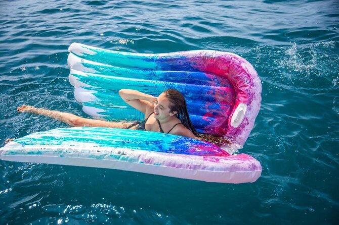 25hour-barcelona-sailing-tour-with-swimming-snacks-and-drinks-3