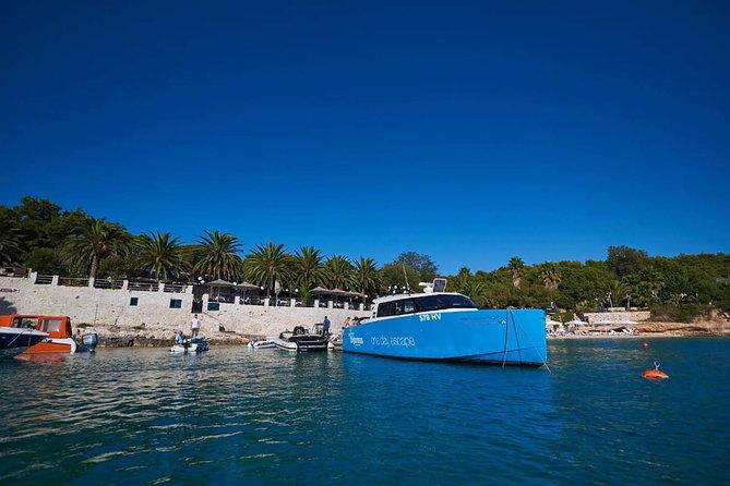 3-island-split-boat-tour-solta-drvenik-mali-drvenik-veli-2