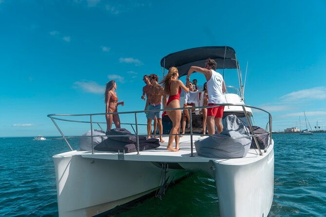 4-hours-private-tour-with-dives-in-catamaran-in-lisbon