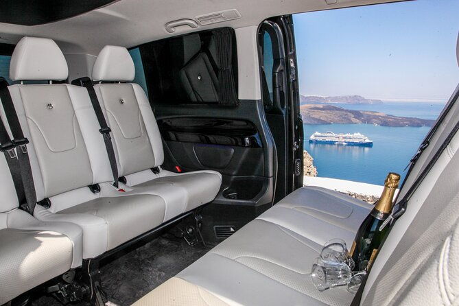 4h-private-tour-with-guide-in-santorini