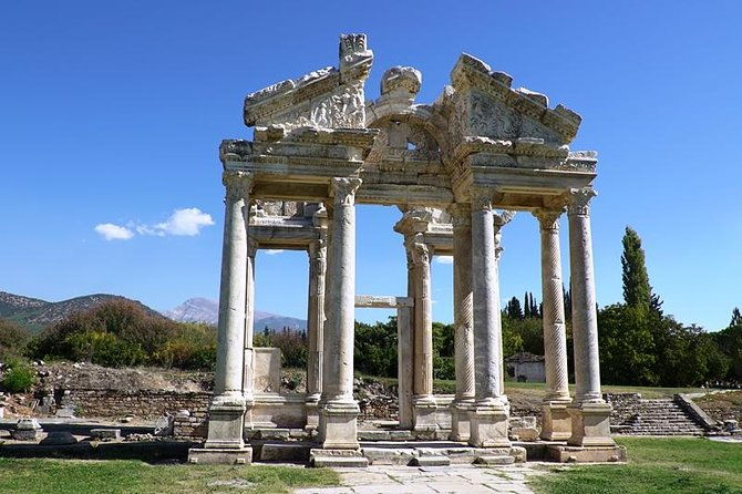 5-days-private-tour-of-western-turkey-troy-pergamon-ephesus-didyma-pamukkale