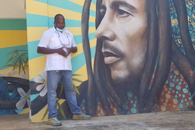 6-bob-marley-9miles-dunns-river-private-tour420-friendlyfinal-resting-place