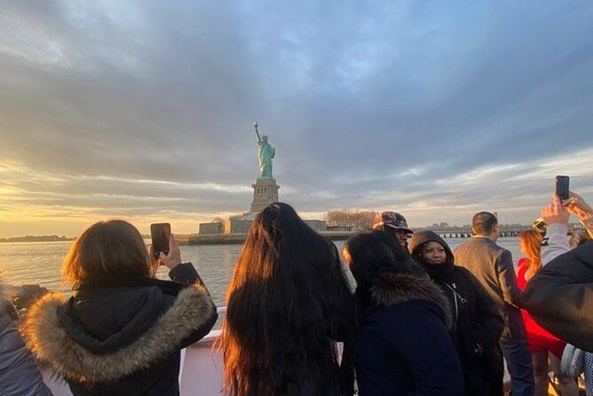60-minute-statue-of-liberty-sightseeing-cruise