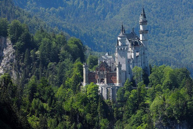 6hour-tour-from-munich-to-neuschwanstein-castle