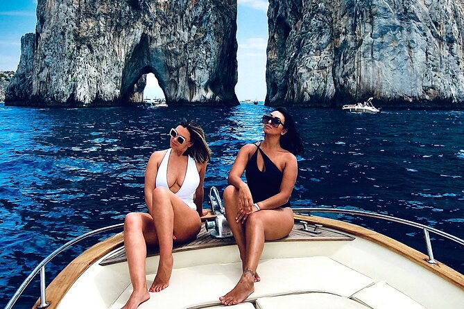 7-hours-private-boat-tour-sorrento-capri-or-positano