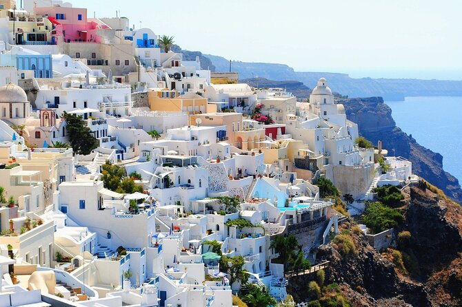 8-day-tour-in-delphi-meteora-tour-in-santorini-from-athens