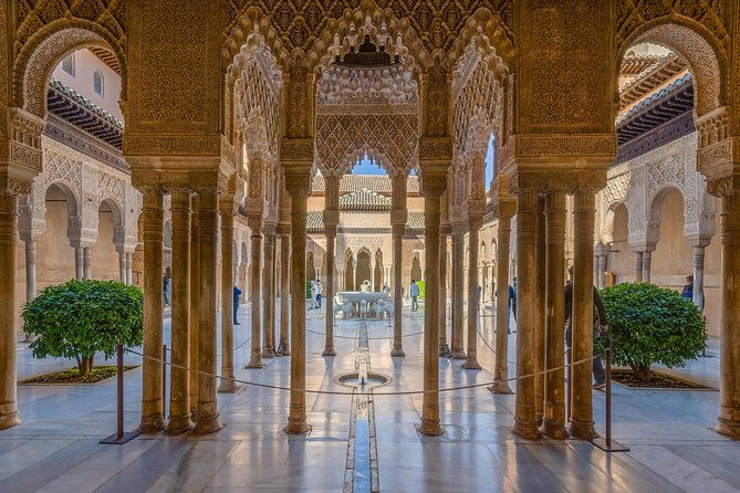 alhambra-and-granada-private-tour-from-malaga