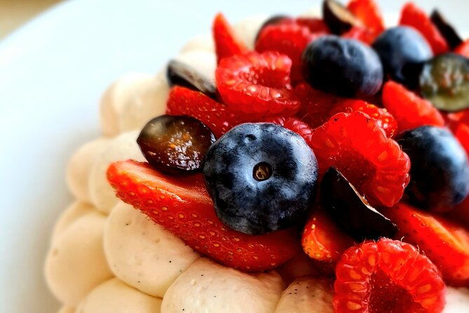 all-about-meringue-a-pastry-culinary-arts-workshop-in-paris