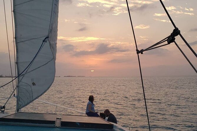 all-inclusive-sunset-dinner-cruise-in-nassau-bahamas