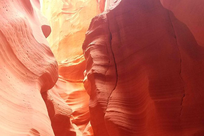 antelope-canyon-horseshoe-bend-and-lake-powell-tour-from-las-vegas