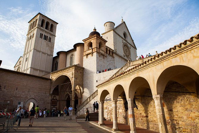 assisi-saint-francis-path-tour-from-rome