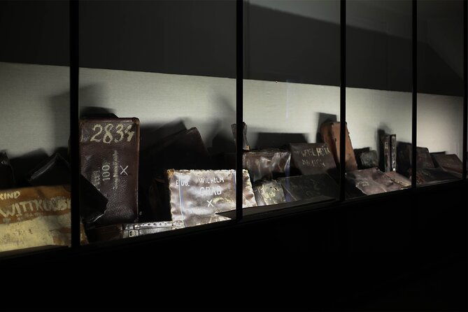 auschwitz-birkenau-tour-with-private-transport