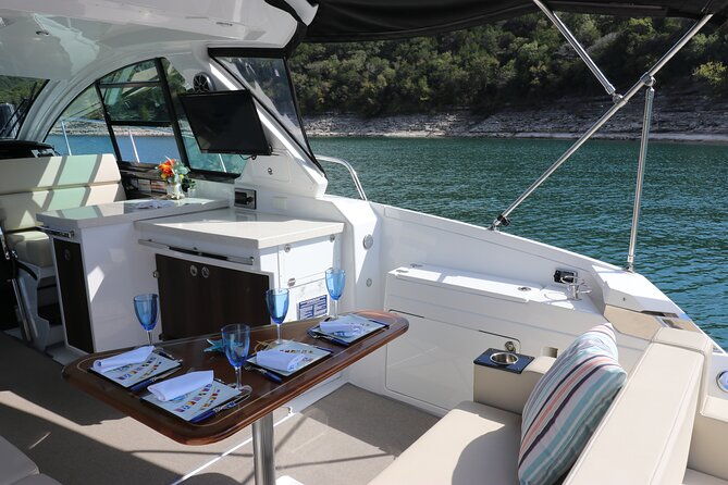 Austin Yacht Charter Experience on Lake Travis
