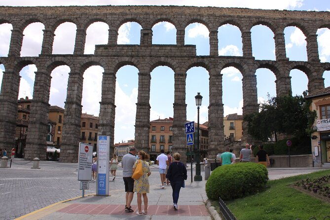 avila-and-segovia-tour-with-monuments-and-gastronomic-lunch-from-madrid