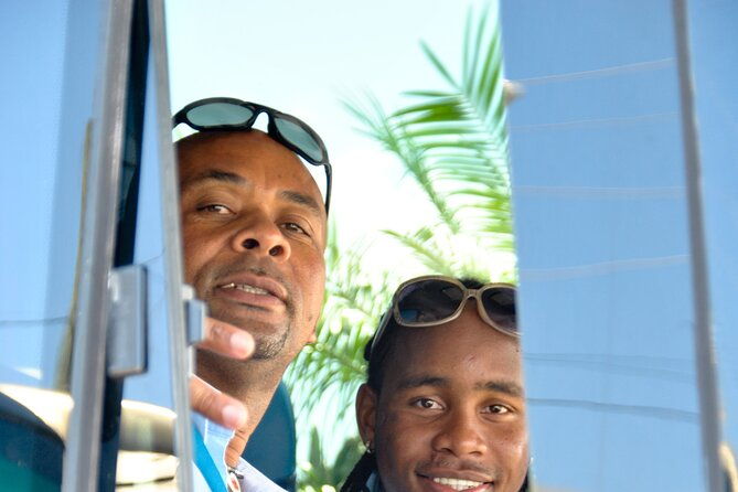 award-winning-shuttle-montego-bay-airport-to-your-hotel