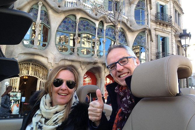 barcelona-in-a-convertible-private-guided-tour
