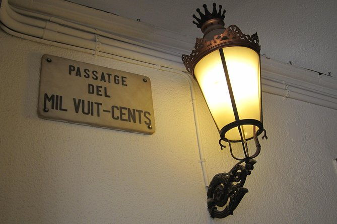 barcelona-old-town-walking-tour-with-official-guide-2