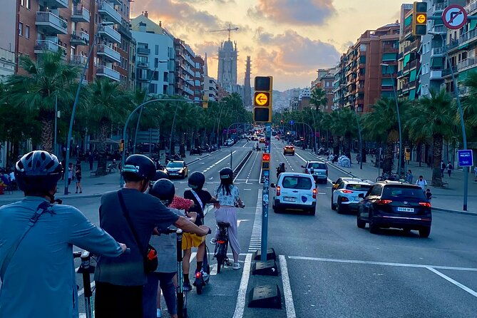 barcelona-private-escooter-or-e-bike-tour