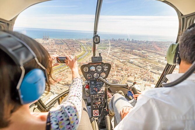 barcelonas-panoramic-helicopter-flight
