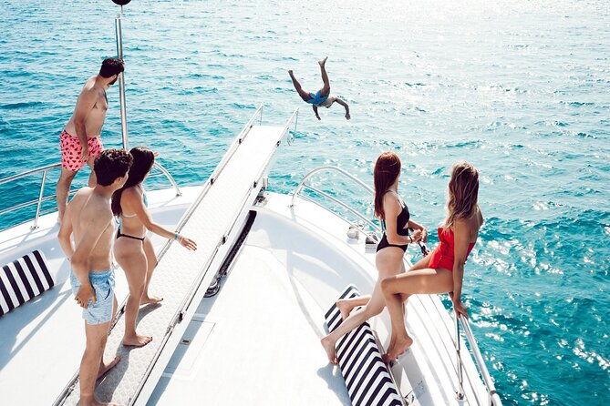 boat-tour-of-the-bay-of-palma-with-snorkeling-and-drink-3